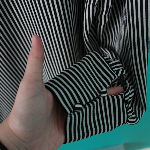 SOLD - Adrianna Papell Women's Black & White Striped Blouse - Size Small - Picture 4 of 4